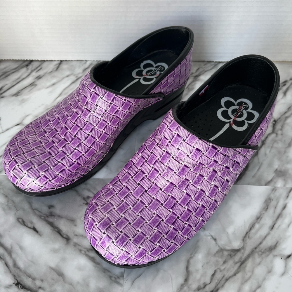 Santina professional closed heel clog shoe purple patent leather size 8 New